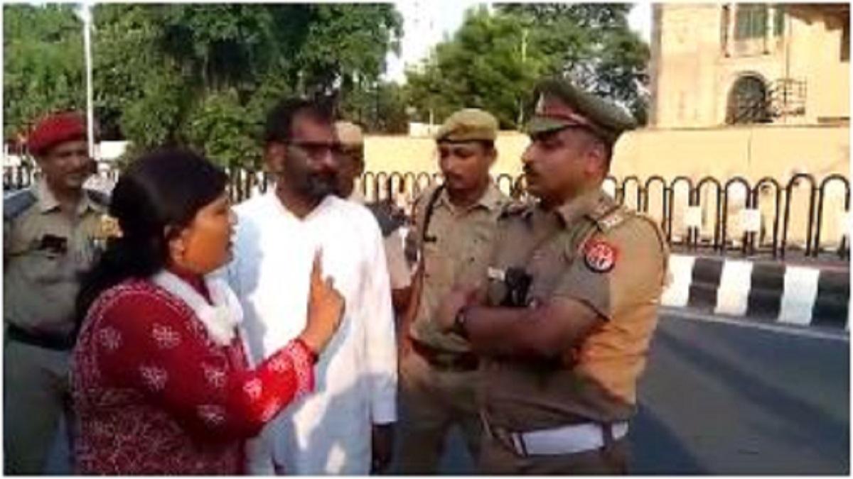 सोशल मीडिया पर वायरल हुआ वीडियो.