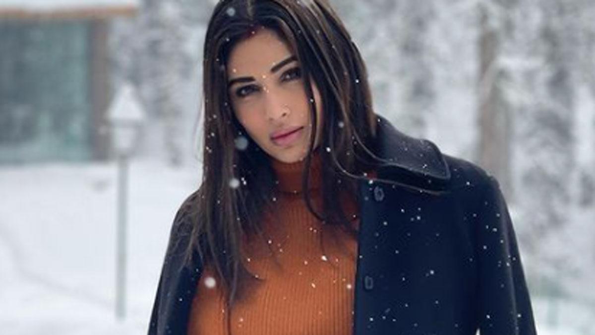 मौनी रॉय