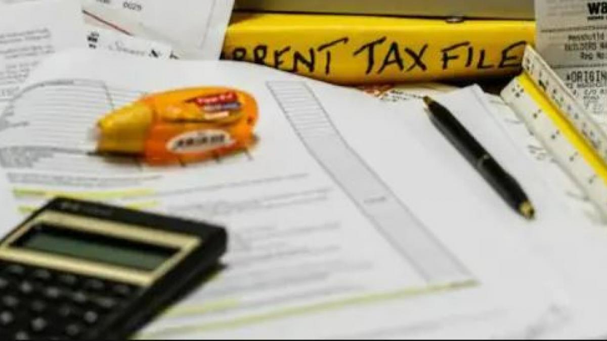 फाइल पर दस्तखत को लेकर SHO और सब इंस्पेक्टर