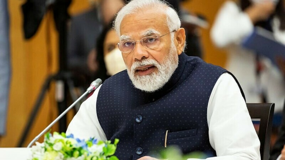 प्रधानमंत्री नरेंद्र मोदी