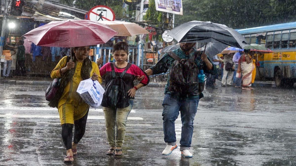 Rainfall Alert: मॉनसून ने फिर पकड़ी रफ्तार, उत्तराखंड समेत इन 5 राज्यों में भारी बारिश का अलर्ट - Weather forecast IMD predicts heavy rainfall in Uttarakhand Odisha bihar Gujarat Bengal ...