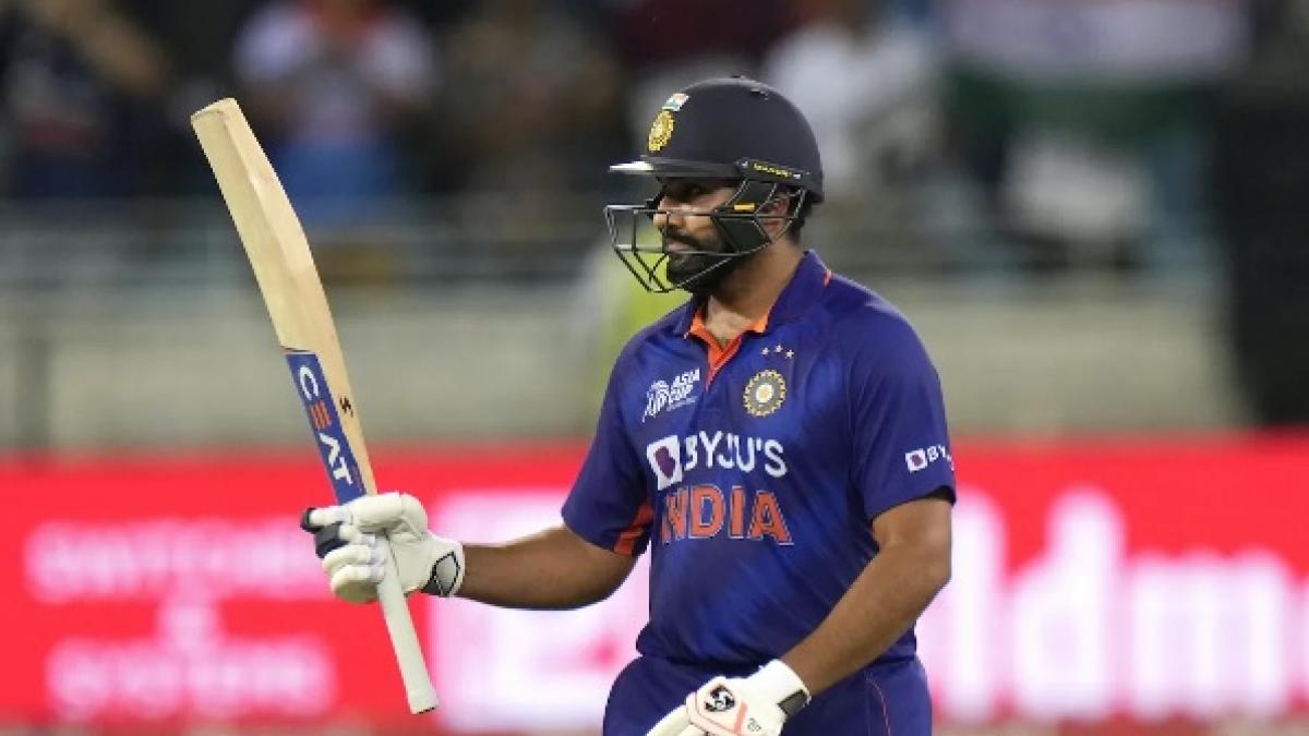 Rohit Sharma Asia Cup: रोहित शर्मा भी रंग में लौटे, बनाए ताबड़तोड़ 72 रन, वानिंदु हसारंगा पर टूट पड़े