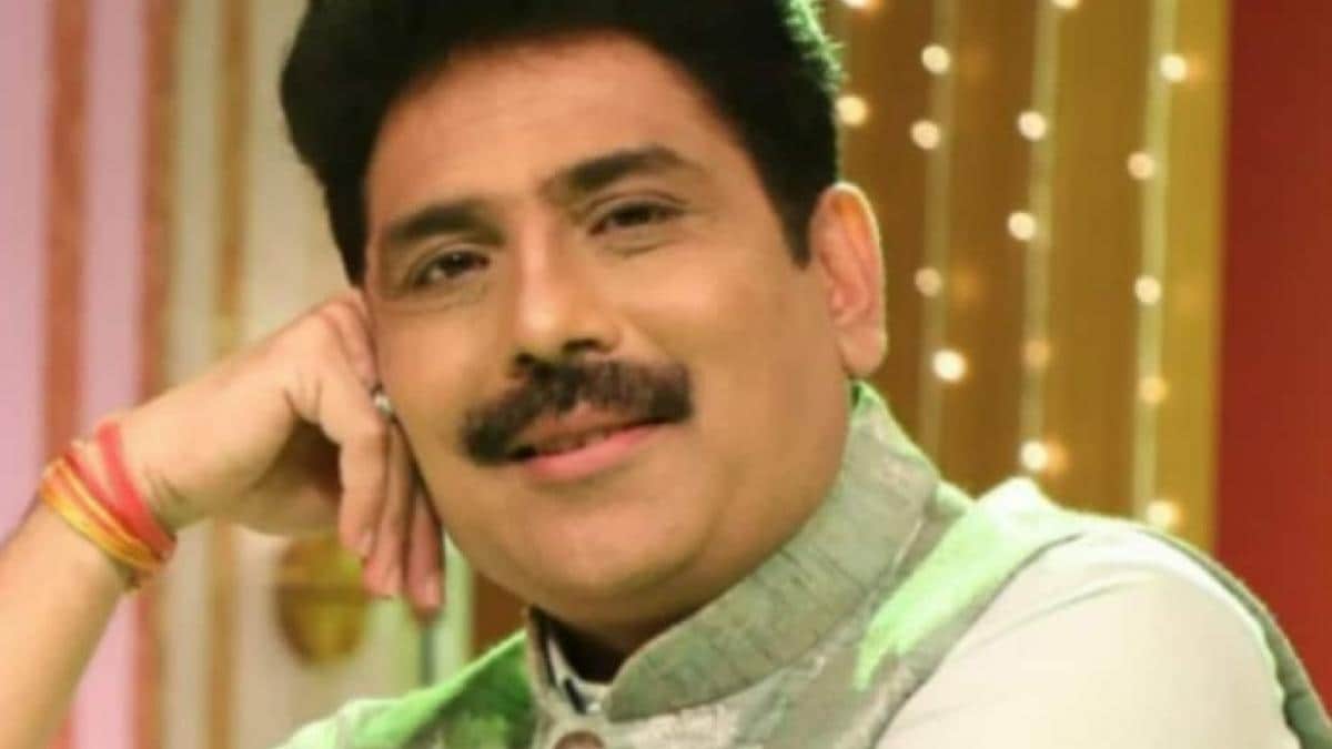 Qora yigit yaramas hayvon Feniks Marini sikadi Ochiq havoda jinsiy aloqa qilish videosi