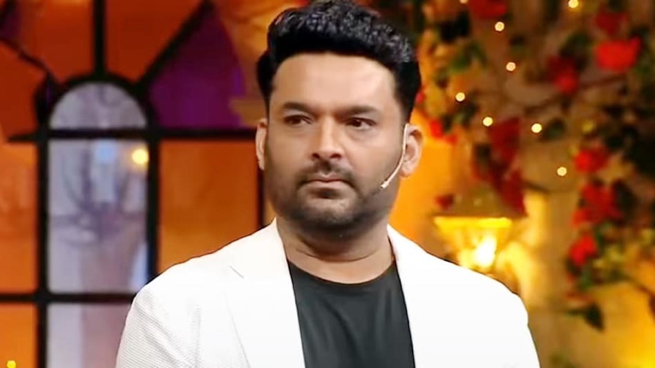 क्या सिर्फ फिल्म प्रमोशन का प्लेटफॉर्म बन गया है The Kapil Sharma Show? -  the kapil sharma show is reduced to film promotion platform only comedy has  disappeared tmovs - AajTak