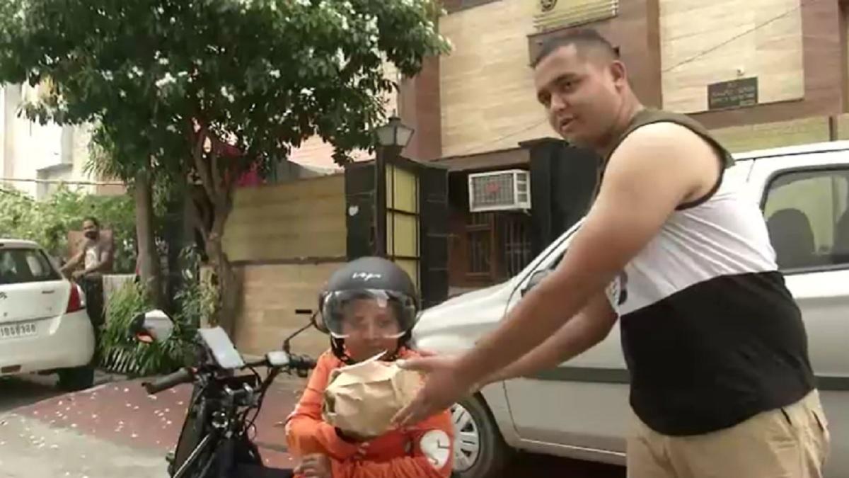 चंडीगढ़ की फूड डिलीवरी गर्ल विद्या