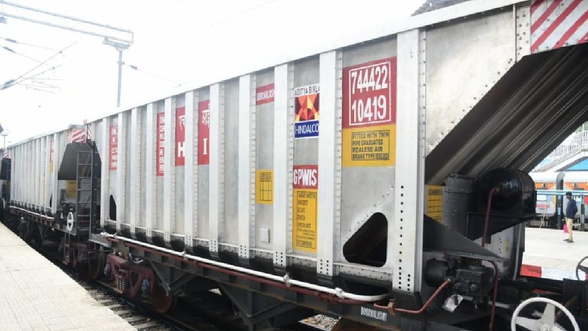 Aluminium Freight Rake (Pic Credit: @RailMinIndia)