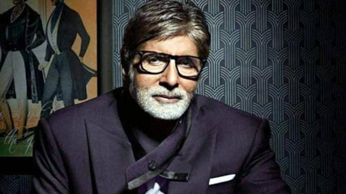 Amitabh Bachchan का दीवाना है ये ऑटो ड्राइवर, फूलों-बिग बी की तस्वीरों से सजाया ऑटो, जलसा के बाहर मनाया जश्न