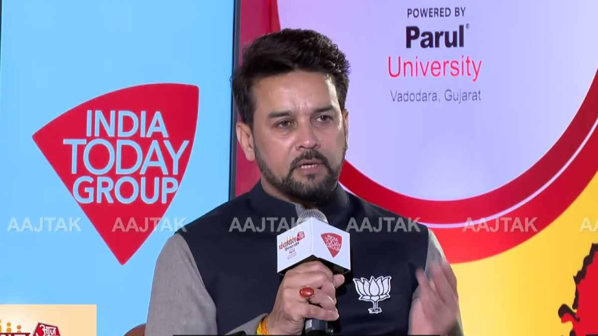 केंद्रीय मंत्री अनुराग ठाकुर