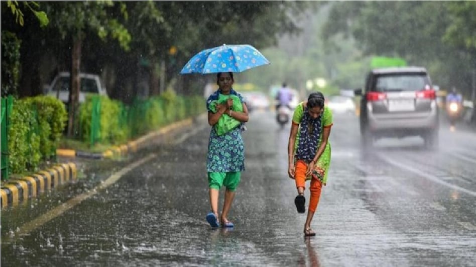 Weather Update Today: दिल्ली-यूपी में बारिश, जानिए अन्य राज्यों के मौसम का हाल - weather update today delhi up barish himachal pradesh Kerala rainfall alert mausam ki jankari lbs - AajTak