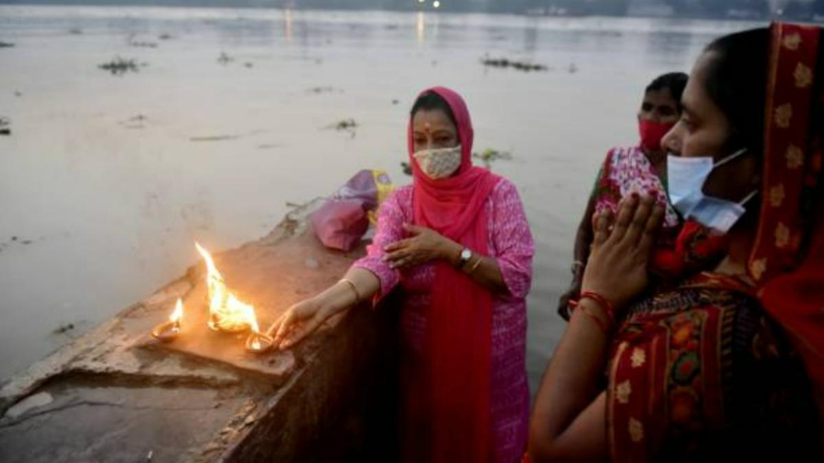Kartik Purnima 2022: कब है कार्तिक पूर्णिमा? जानें- इस दिन गंगा स्नान क्यों महत्वपूर्ण होता है?