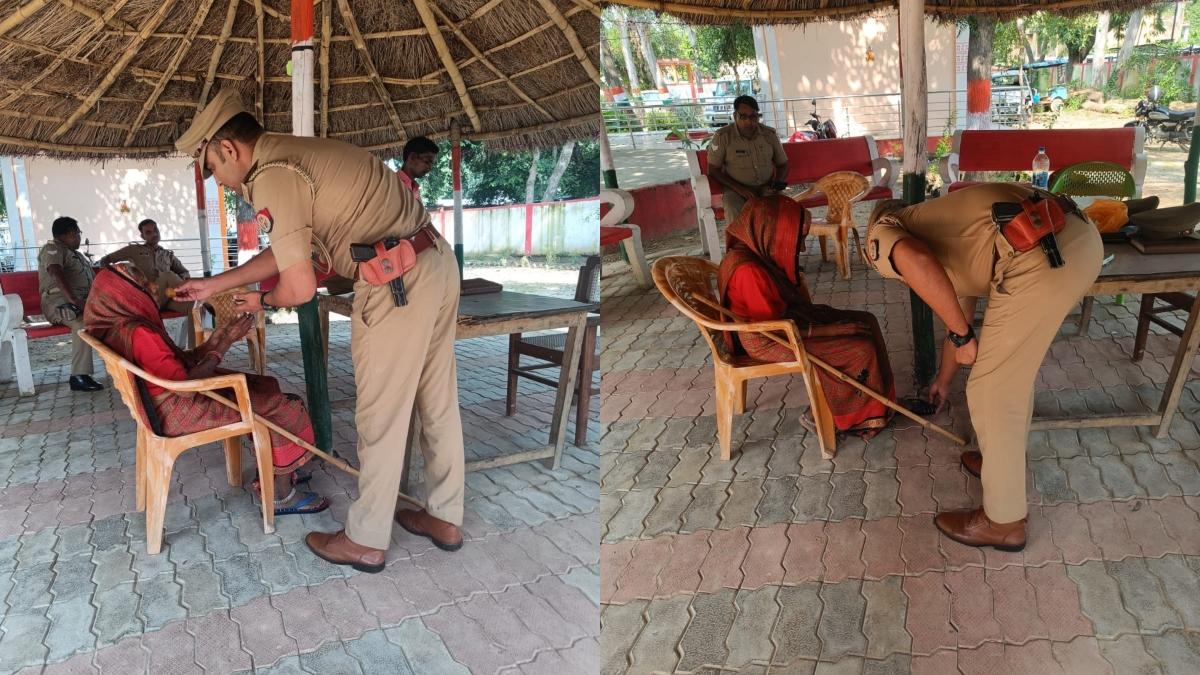 दादी को दरोगा ने पहनाएं चप्पल