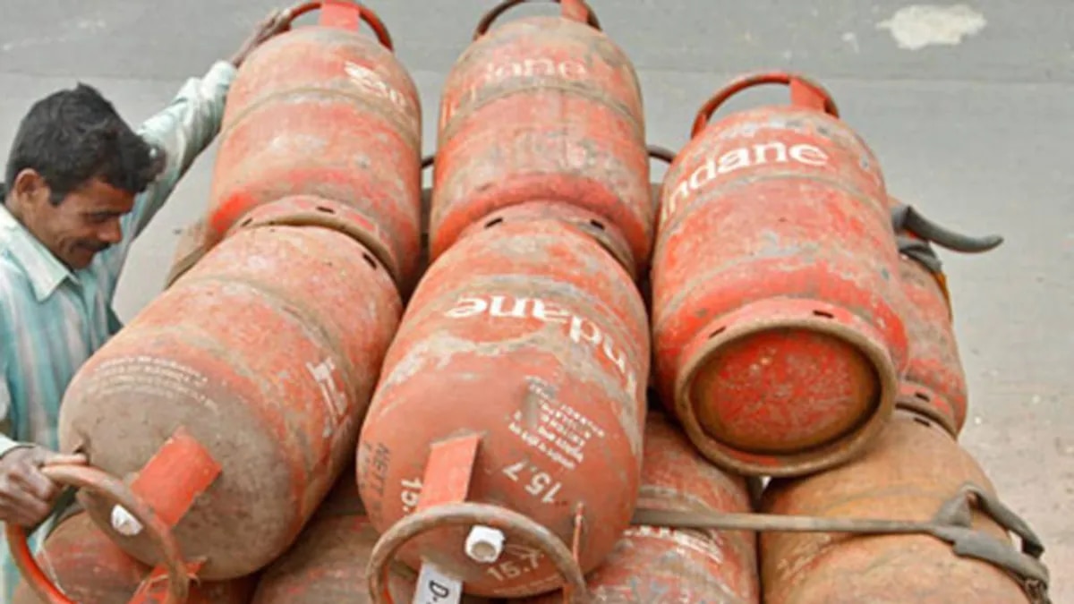 गैस सिलेंडर की सतह पर क्यों बने होते हैं छेद (Representational Image)