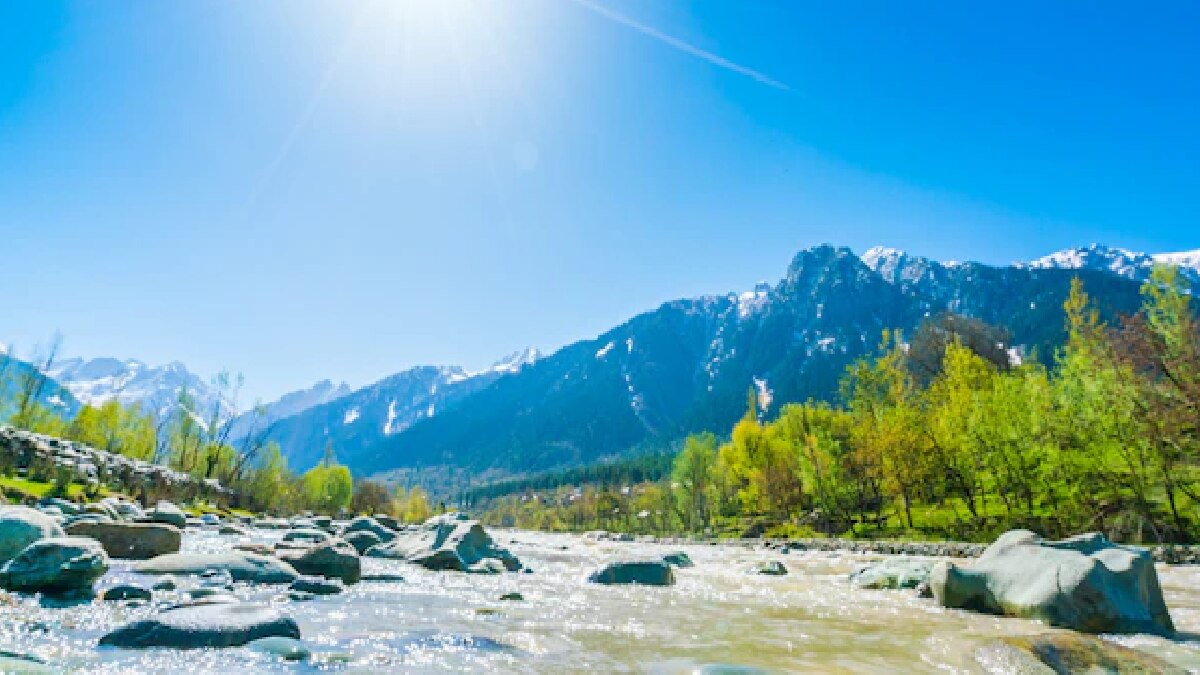 कश्मीर की खूबसूरत वादियां घूमने का कर रहे हैं प्लान? IRCTC लाया ये शानदार टूर पैकेज