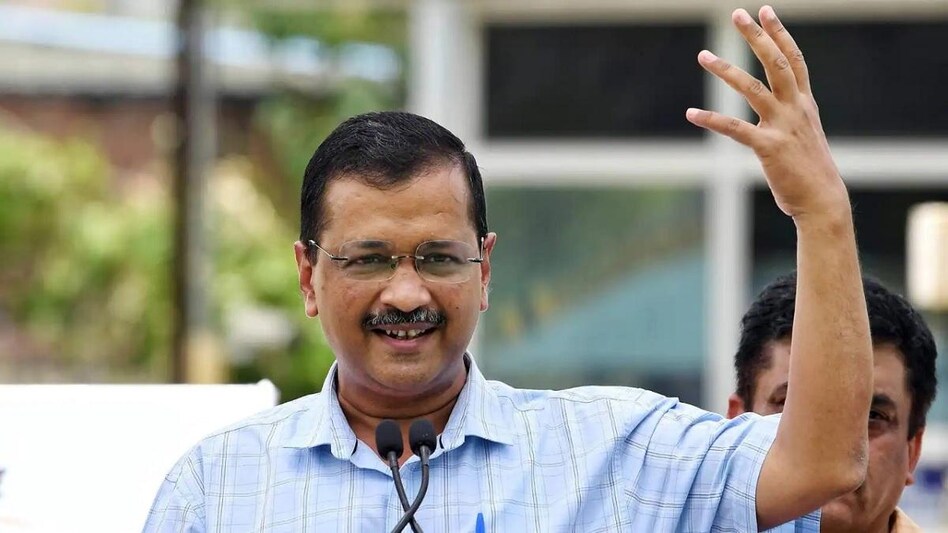 देश के टॉप 10 सरकारी स्कूलों में 5 दिल्ली के, CM केजरीवाल ने ट्वीट कर दी  बधाई - Arvind kejriwal tweet 5 Out of Top 10 Best Government Colleges in  India Are