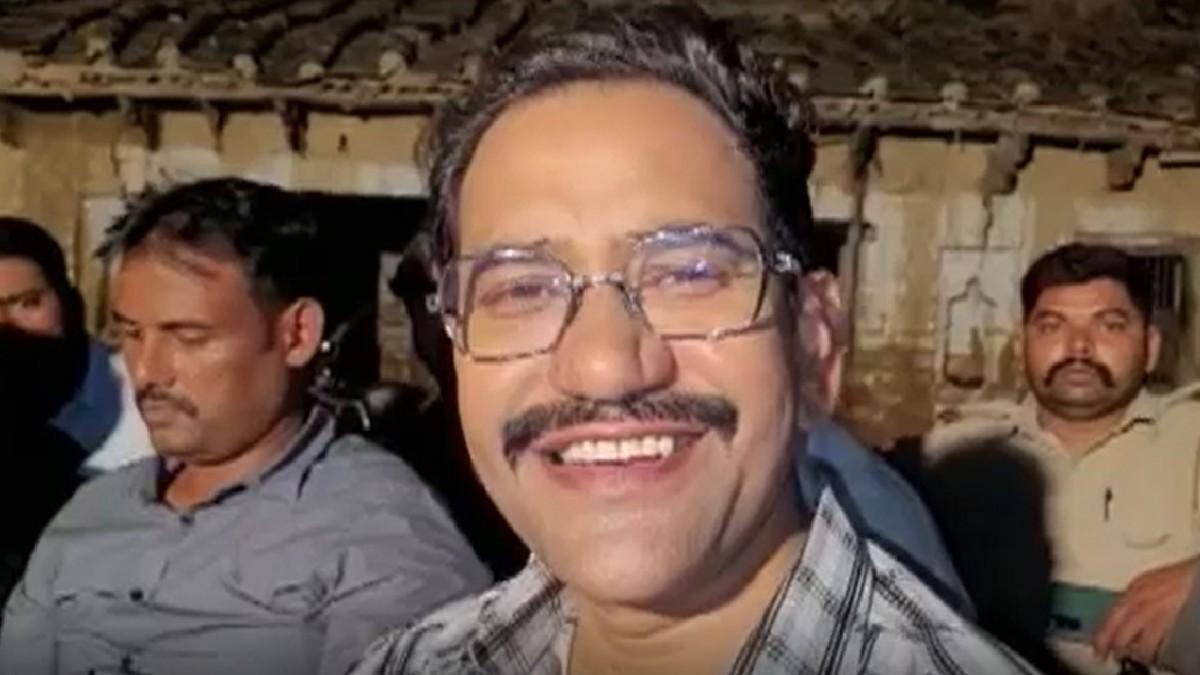 भोजपुरी सुपरस्टार और आजमगढ़ सांसद दिनेश लाल यादव निरहुआ.