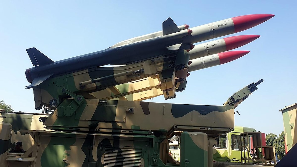 गुजरात के गांधीनगर में 18 से 22 अक्टूबर तक चलेगा डिफेंस एक्सपो. (फोटोः ट्विटर/रिव्यूवायु)