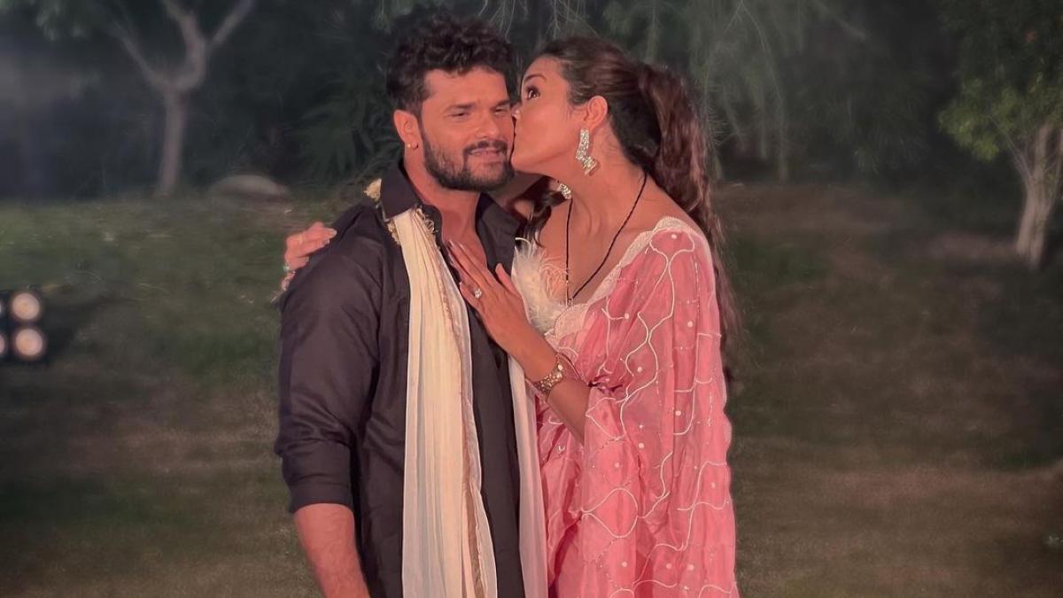 खेसारी लाल यादव, यामिनी सिंह 