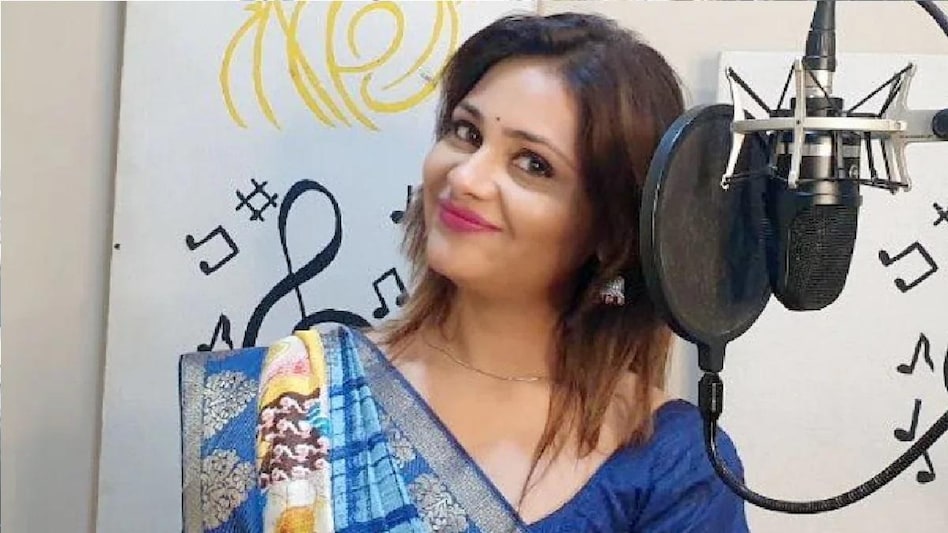 अनामिका जैन अंबर.