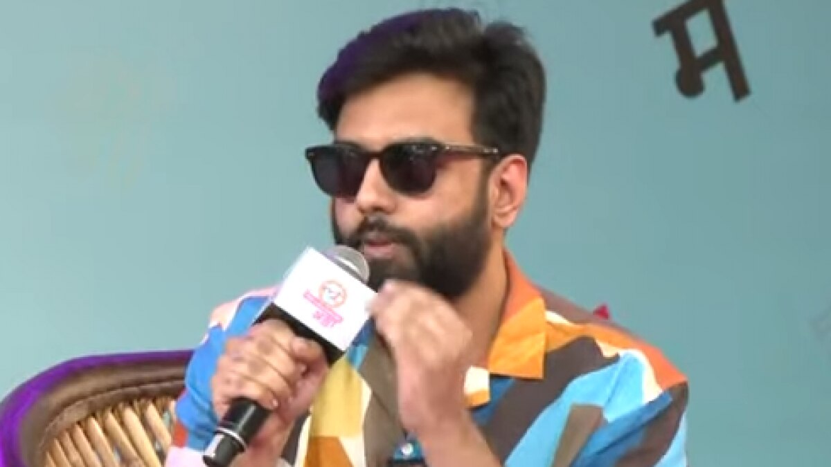 यशराज मुखाते