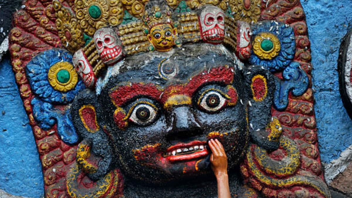 Kalashtami Vrat 2023 : कालाष्टमी व्रत के साथ इन मंत्रों का करें जाप, सभी भय से मिलेगा छुटकारा Kaal Bhairav Jayanti 2022: काल भैरव जयंती आज, जानें महत्व, पूजन विधि और शुभ मुहूर्त - Kaal Bhairav Jayanti 2022 know significance shubh muhurat and pujan vidhi tlifdg - AajTak