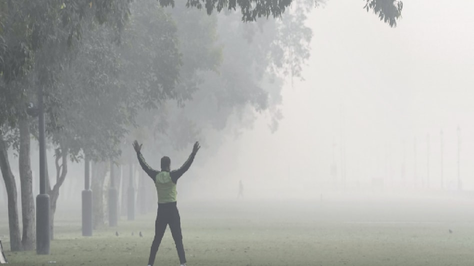Weather Forecast Today: दिल्ली में गिरा पारा, पहाड़ों पर बर्फबारी से उत्तर भारत में बढ़ी ठंड! जानें देश का मौसम - North India weather update today november 19 delhi temperature imd ...