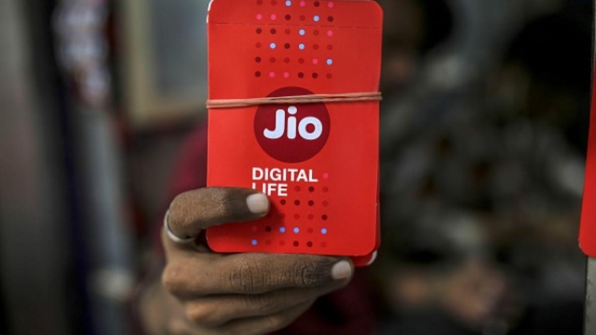 Jio की सर्विस इस्तेमाल नहीं कर पा रहे हैं लोग
