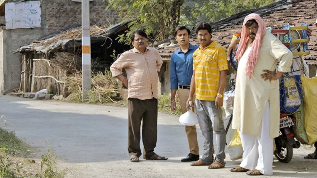 ब्लू टिक को लेकर कई मीम्स शेयर किए जा रहे हैं (फोटो: Twitter/ niiravmodi)