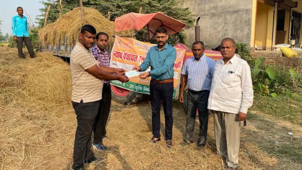 10 tonnes of stubble was purchased for Rs 15,000 from a farmer. (Photo: India Today)