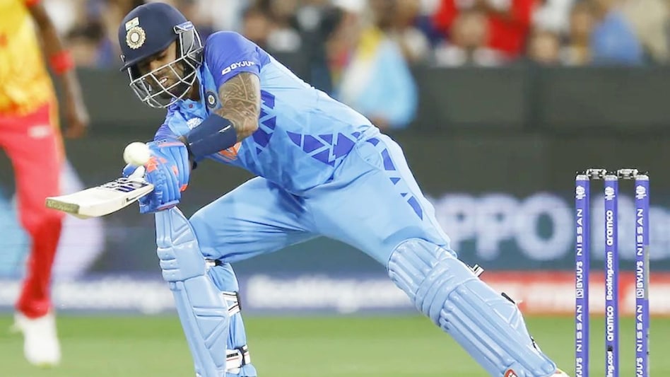 T20 वर्ल्डकप में सूर्यकुमार यादव ने रचा इतिहास, मोहम्मद रिजवान को पछाड़कर अपने नाम किया खास रिकॉर्ड 3 Suryakumar yadav T20 World Cup: सूर्यकुमार यादव की तबाही जारी, जिम्बाब्वे के खिलाफ मुश्किल वक्त में जड़े 25 बॉल में 61 रन, बना डाले 'महारिकॉर्ड' - Suryakumar yadav in ...