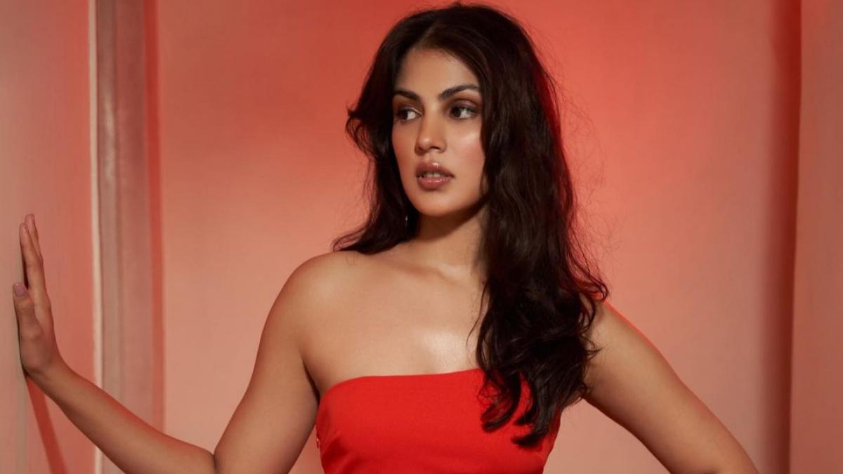 Sushant Singh Rajput की मौत के 2 साल बाद Rhea Chakraborty को मिला नया प्यार! किसे डेट कर रहीं एक्ट्रेस?