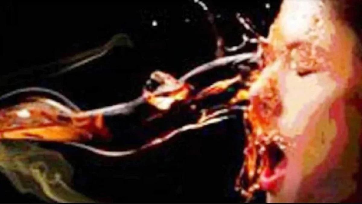 गिरफ्तारी और नोटिस से क्या होगा? 7 प्वाइंट्स में समझें पाबंदियों के बाद क्यों हो रहे एसिड अटैक