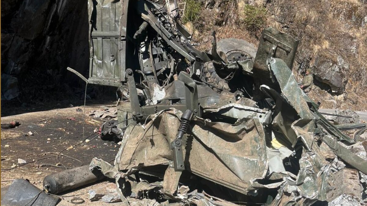 सिक्किम में बड़ा हादसा, खाई में गिरा सेना का ट्रक, 16 जवानों की मौत