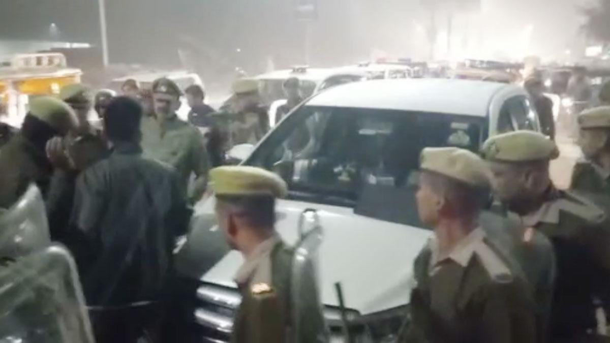 दरोगा की कार का कटा चालान (फोटो-आजतक)