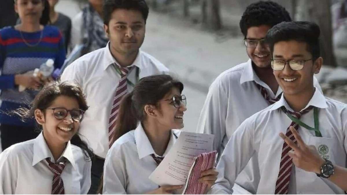 CBSE Board Date Sheet 2023: 15 फरवरी से शुरू होंगे सीबीएसई बोर्ड एग्जाम, ये है डेटशीट का ताजा अपेडट