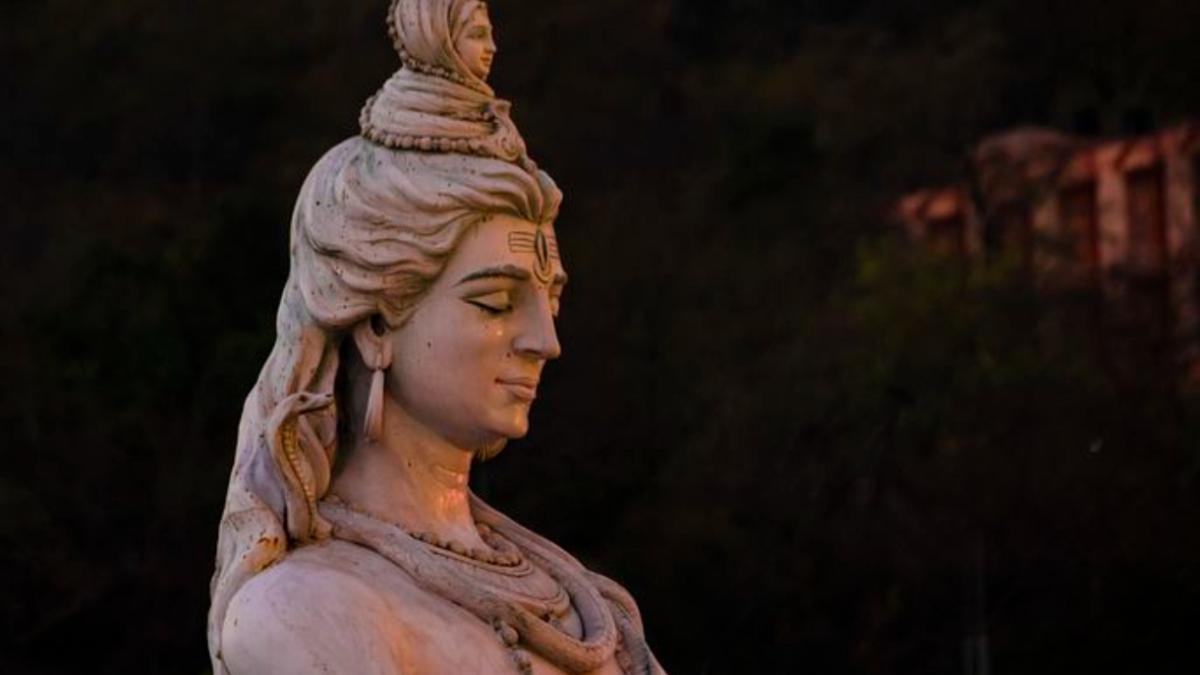 Budh Pradosh Vrat 2022: आने वाला है साल का आखिरी प्रदोष व्रत, जानें शुभ मुहूर्त, पूजन विधि और गलतियां