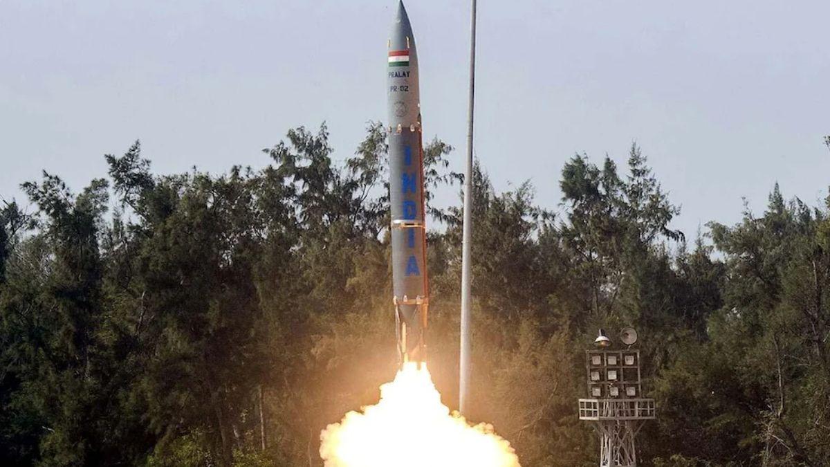 चीन से तनाव के बीच सरकार का बड़ा फैसला, LAC पर 'प्रलय' बैलिस्टिक मिसाइल की तैनाती को मिली मंजूरी