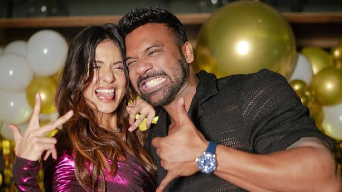 दिव्या अग्रवाल, अपूर्व पडगांवकर 