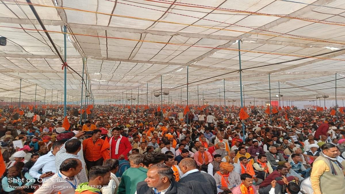 PM Kisan सम्मान निधि की राशि में होगी बढ़ोतरी? इन मांगों को लेकर किसानों का जमावड़ा