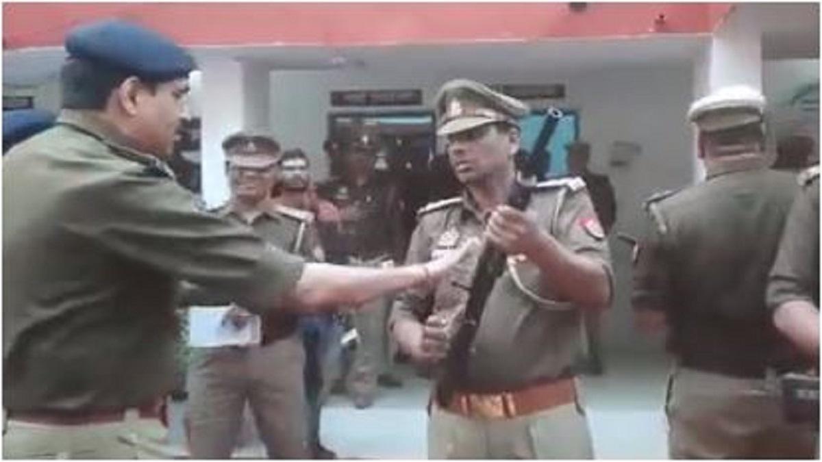 सोशल मीडिया पर वीडियो वायरल.