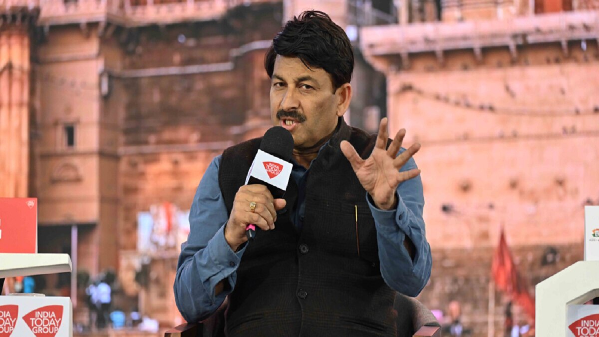 एजेंडा आजतक कार्यक्रम में बीजेपी सांसद मनोज तिवारी 