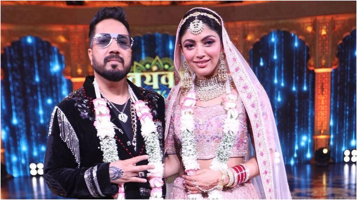 मीका सिंह, आकांक्षा पुरी