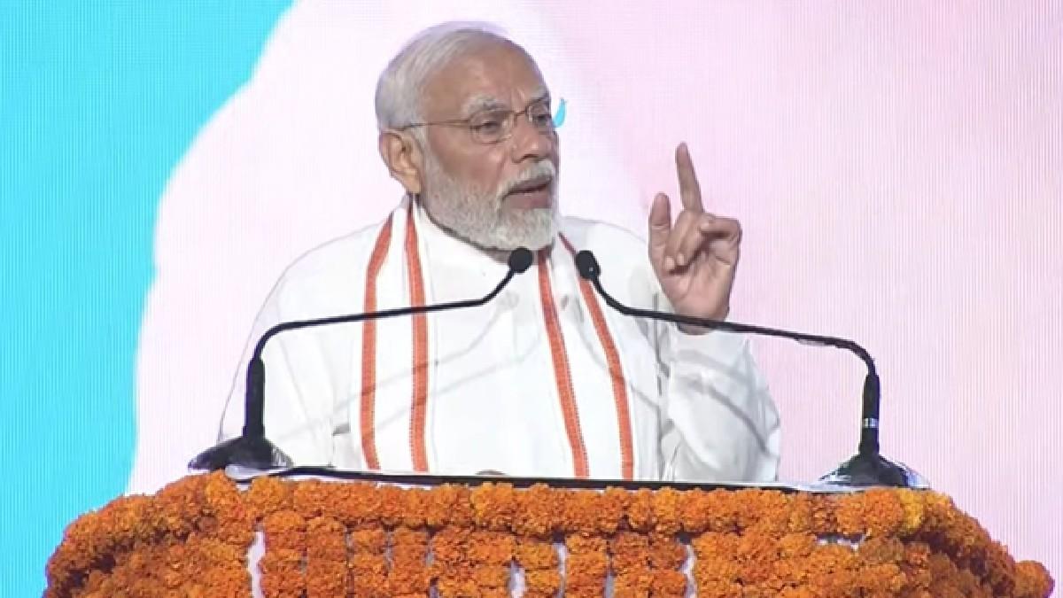 पीएम मोदी ने गोवा में किया मोपा इंटरनेशनल एयरपोर्ट का उद्घाटन 