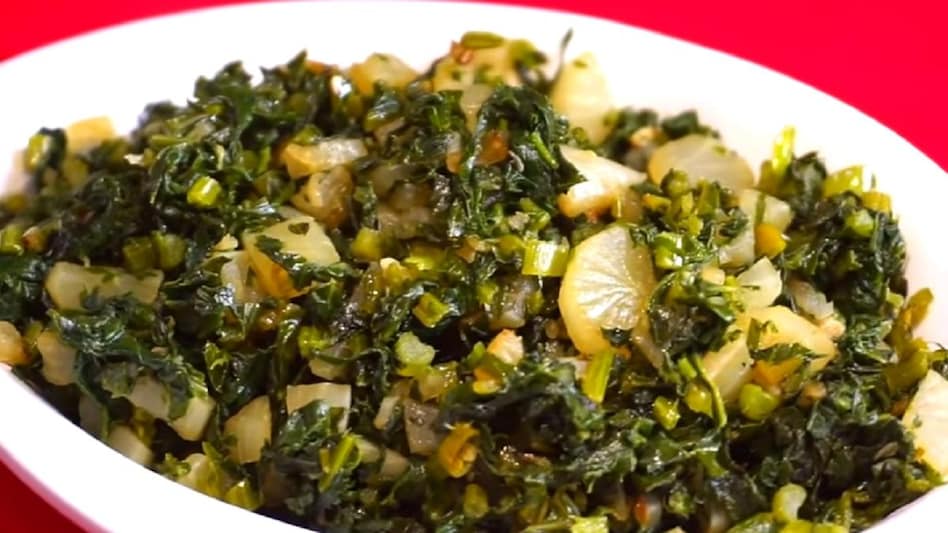 "मूली के पत्तों के 6 चमत्कारी फायदे : जानें क्यों इन्हें फेंकना है बड़ी भूल" 2 पौष्टिकता से भरपूर होते हैं मूली के पत्ते, फेंकने के बजाए यूं बनाएं स्वादिष्ट सब्जी - Mooli ke Patto ki Sabji Radish Leaves sabji Recipe in hindi lbsf - AajTak