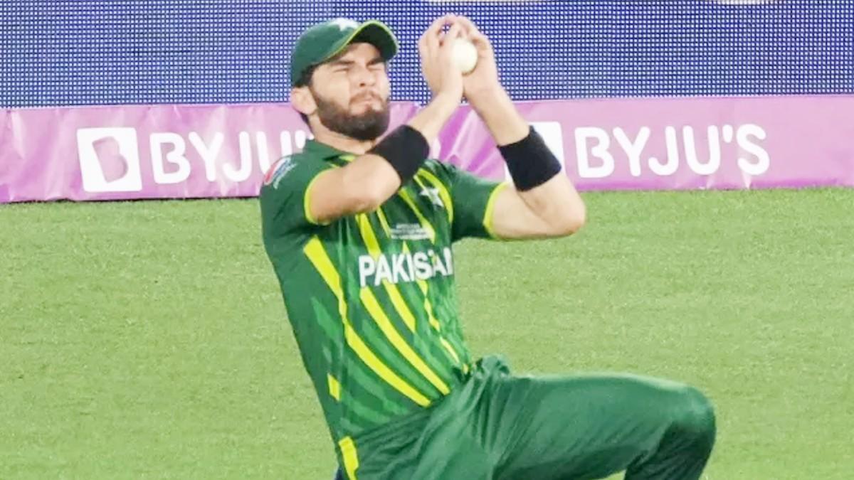 Pakistan vs England: 'हम चोटिल नहीं हुए, नजर लग गई', अंग्रेजों से धुलाई के बीच पाकिस्तानी क्रिकेटर शाहीन आफरीदी का अजीब बयान वायरल