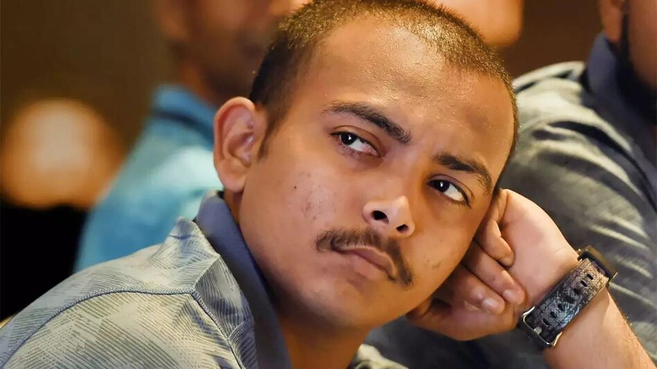 Prithvi Shaw: टीम में नहीं चुने जाने पर कुछ इस तरीके से शॉ ने निकाली भड़ास, जानें पूरा मामला Prithvi Shaw: टीम इंडिया से बाहर होने का दर्द... पृथ्वी शॉ की इमोशनल पोस्ट, डीपी भी हटाई - Prithvi shaw instagram post team india selection india vs sri lanka t20 odi series