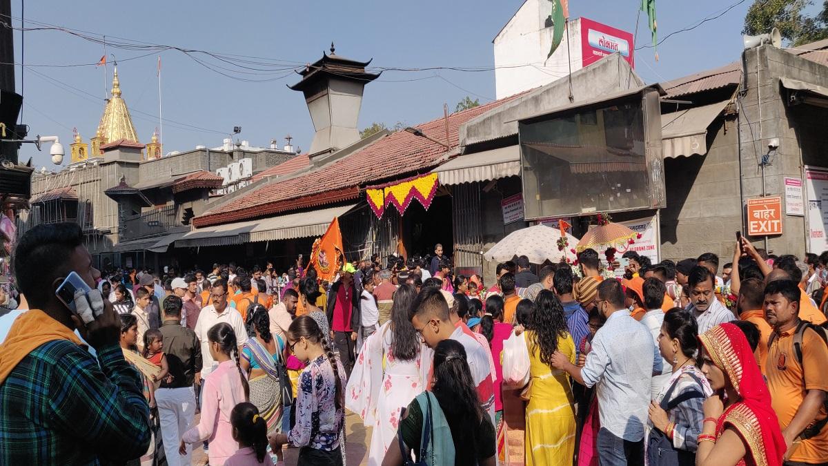 शिरडी साईं बाबा मंदिर
