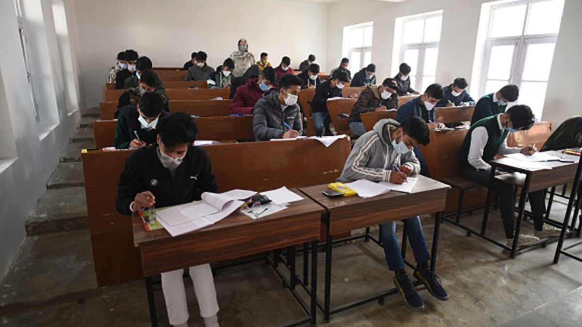 UP Board Datesheet 2023: जल्द आएगी डेटशीट, यूपी बोर्ड ने नकल रोकने के किए ये खास इंतजाम