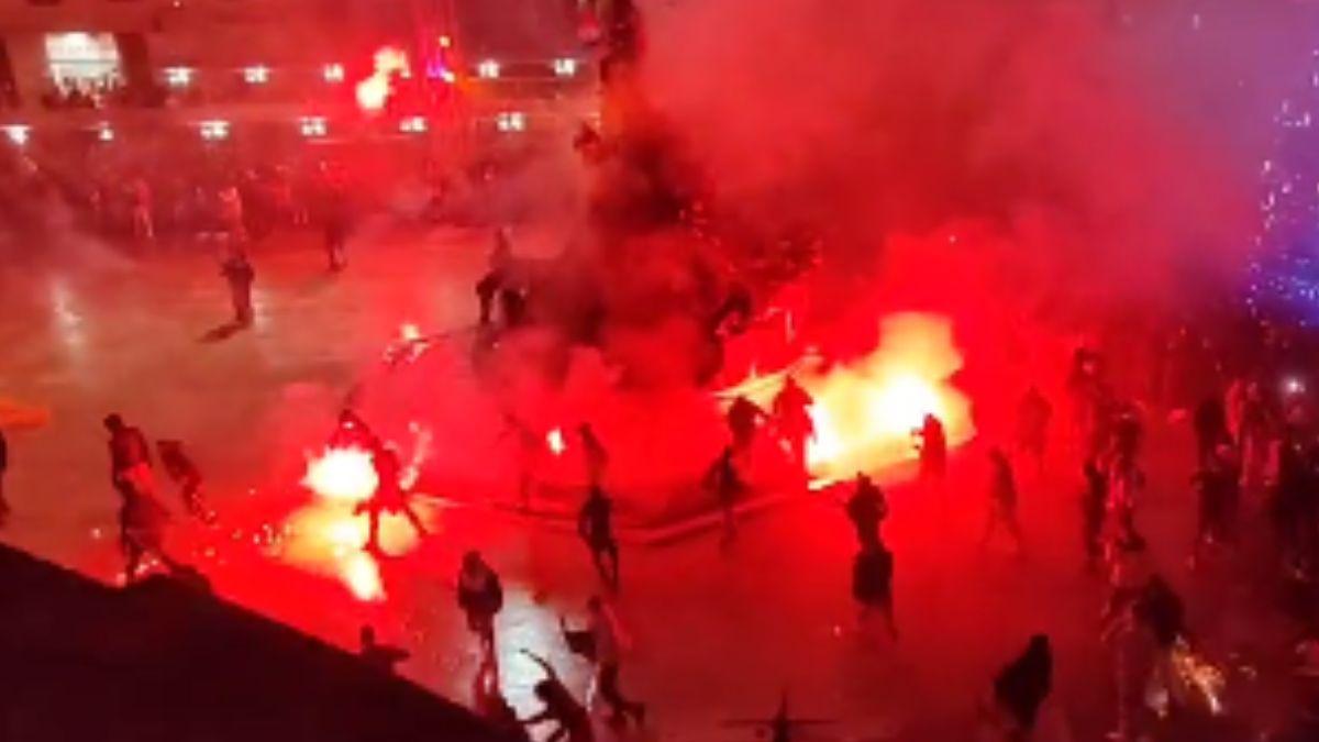 FIFA वर्ल्ड कप मैच में हार के बाद फ्रांस से लेकर ब्रसेल्स तक मोरक्को के फैन्स का तांडव, सड़कों पर की आगजनी, पुलिस से भिड़े