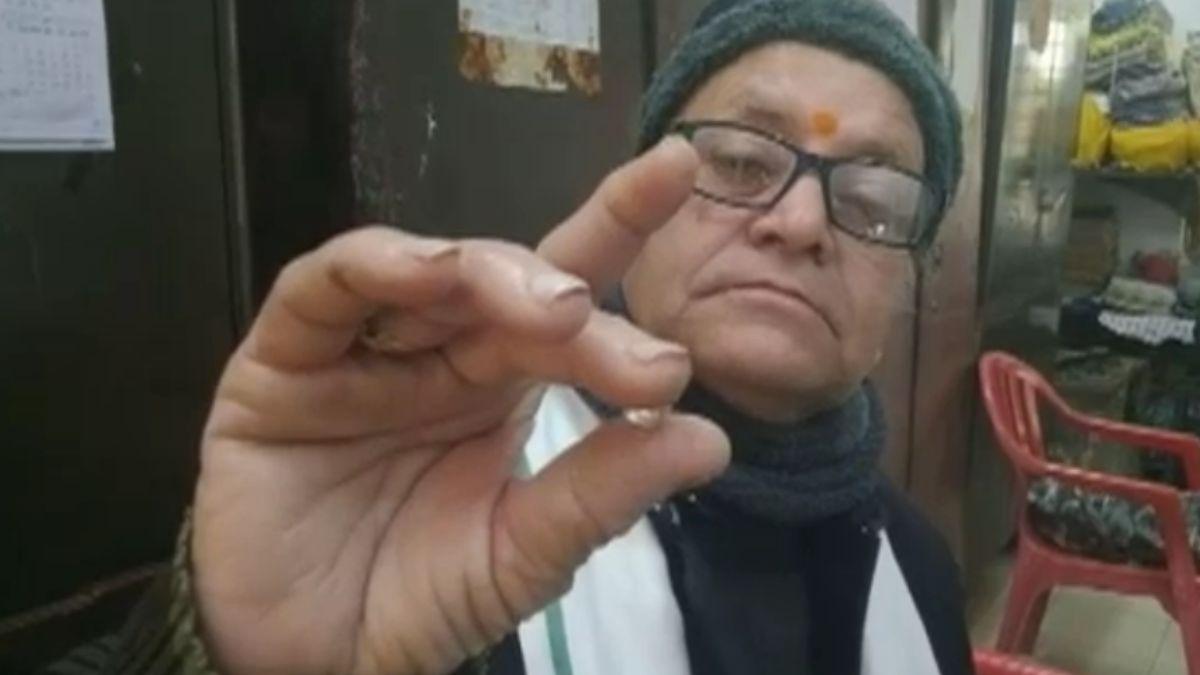 खदान में मिल गए 2 बेशकीमती हीरे. 