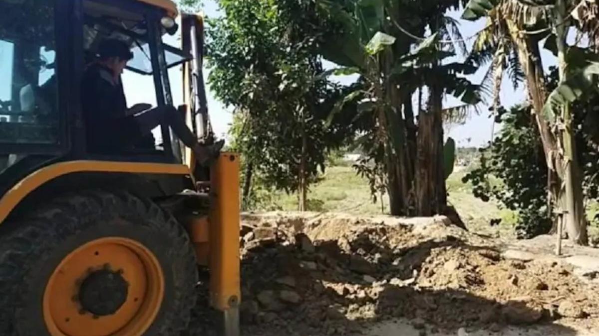 असम के लखीमपुर में पावा रिजर्व फॉरेस्ट से अतिक्रमण हटाया गया. (फाइल फोटो)